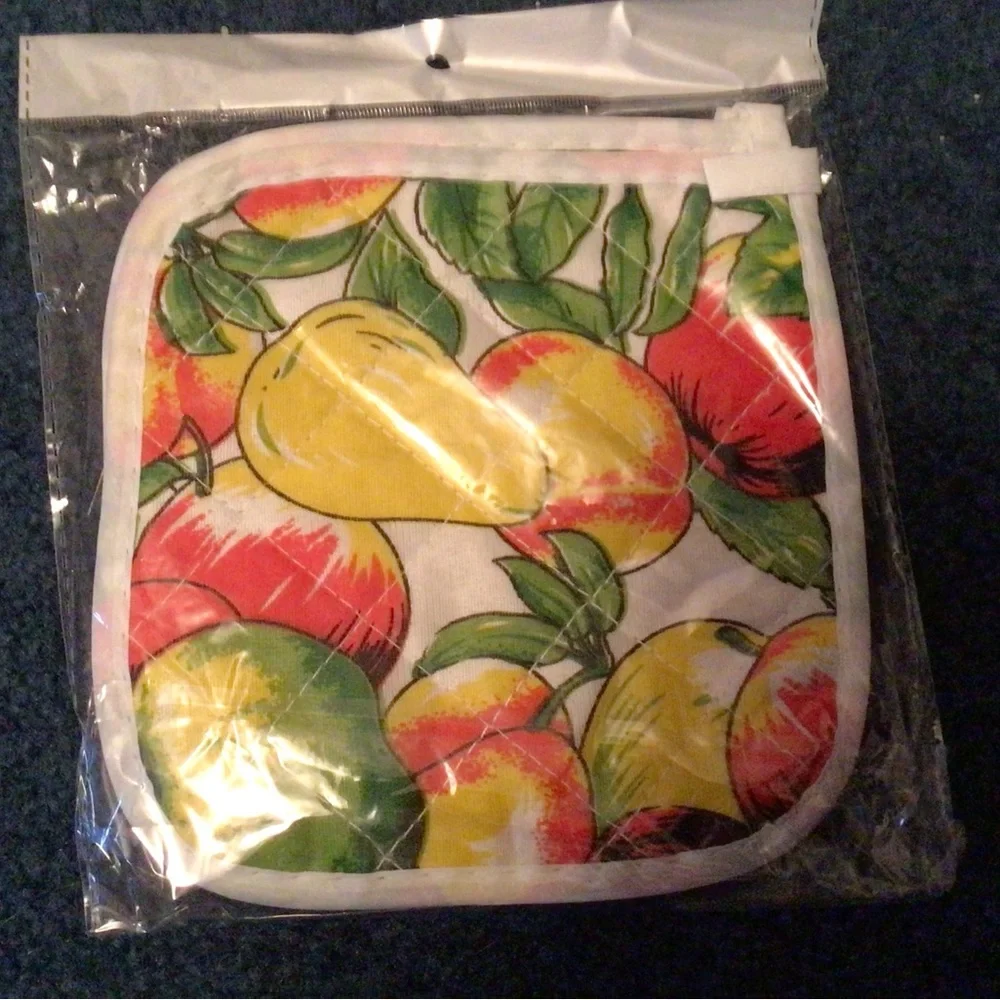 Fruit Printed Pot Holders - Picture 2 of 2